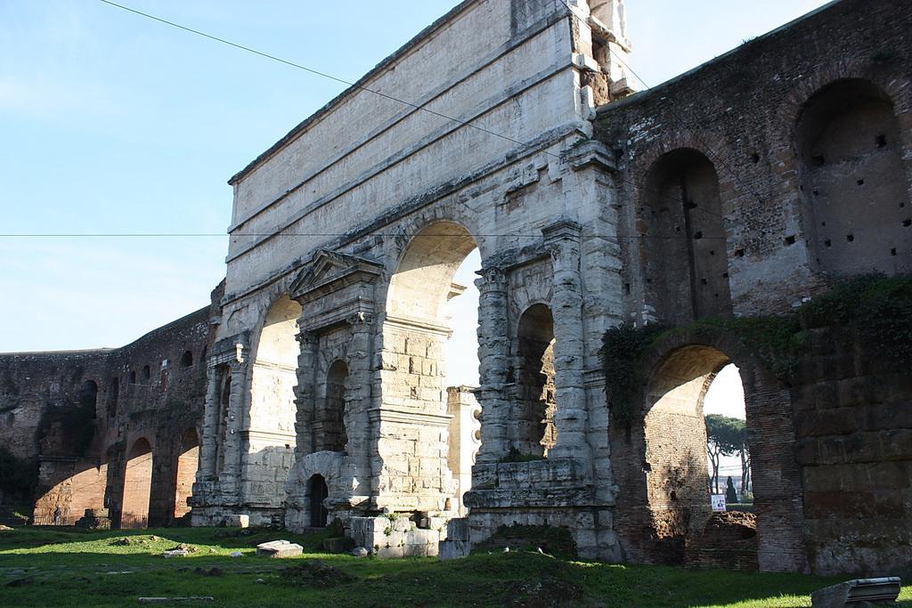 The Centre Rooms Roma Exterior foto